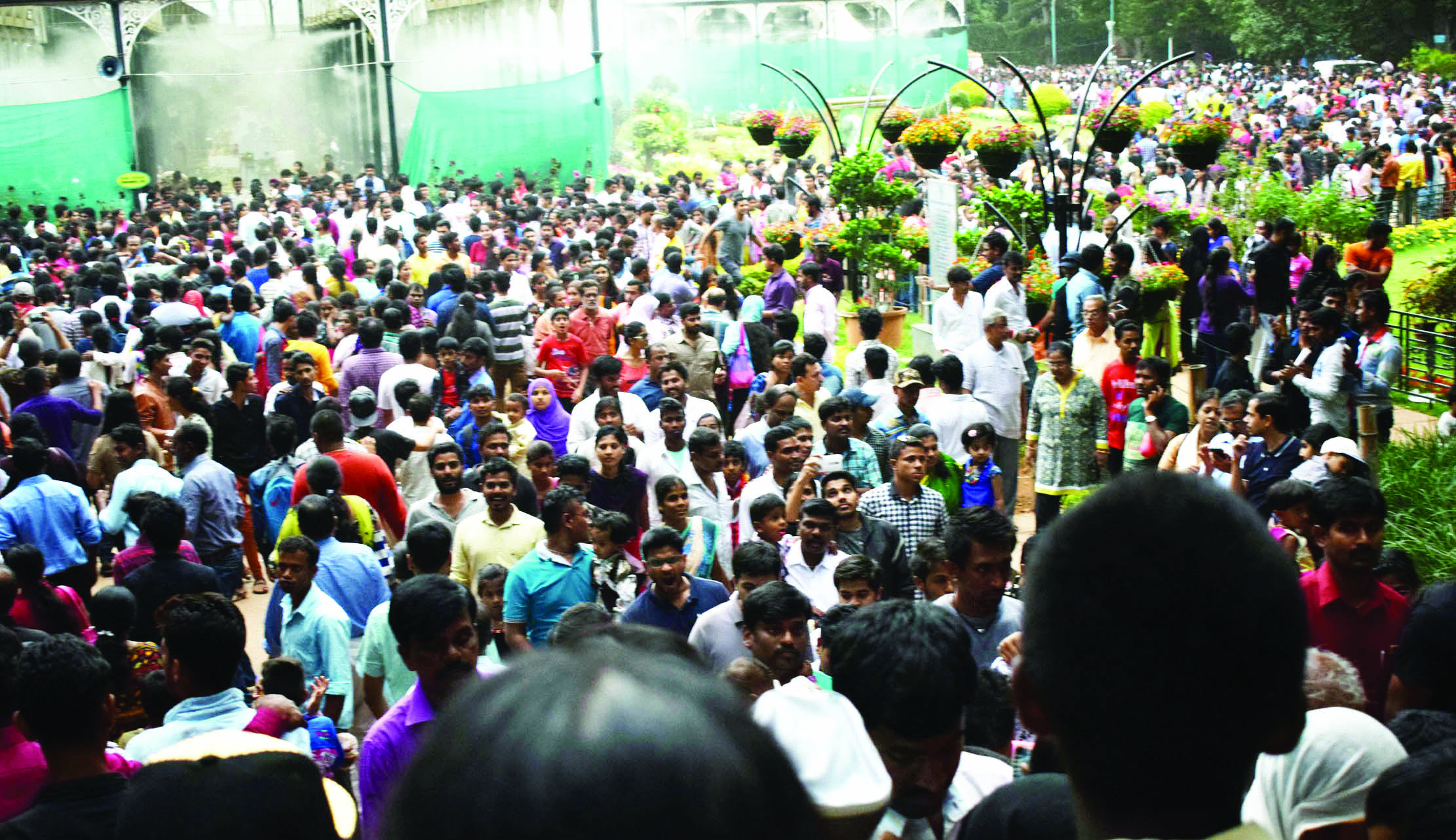 ಲಾಲ್‌ಬಾಗ್ ಫಲಪುಷ್ಪ ಪ್ರದರ್ಶನಕ್ಕೆ ಅದ್ದೂರಿ ತೆರೆ